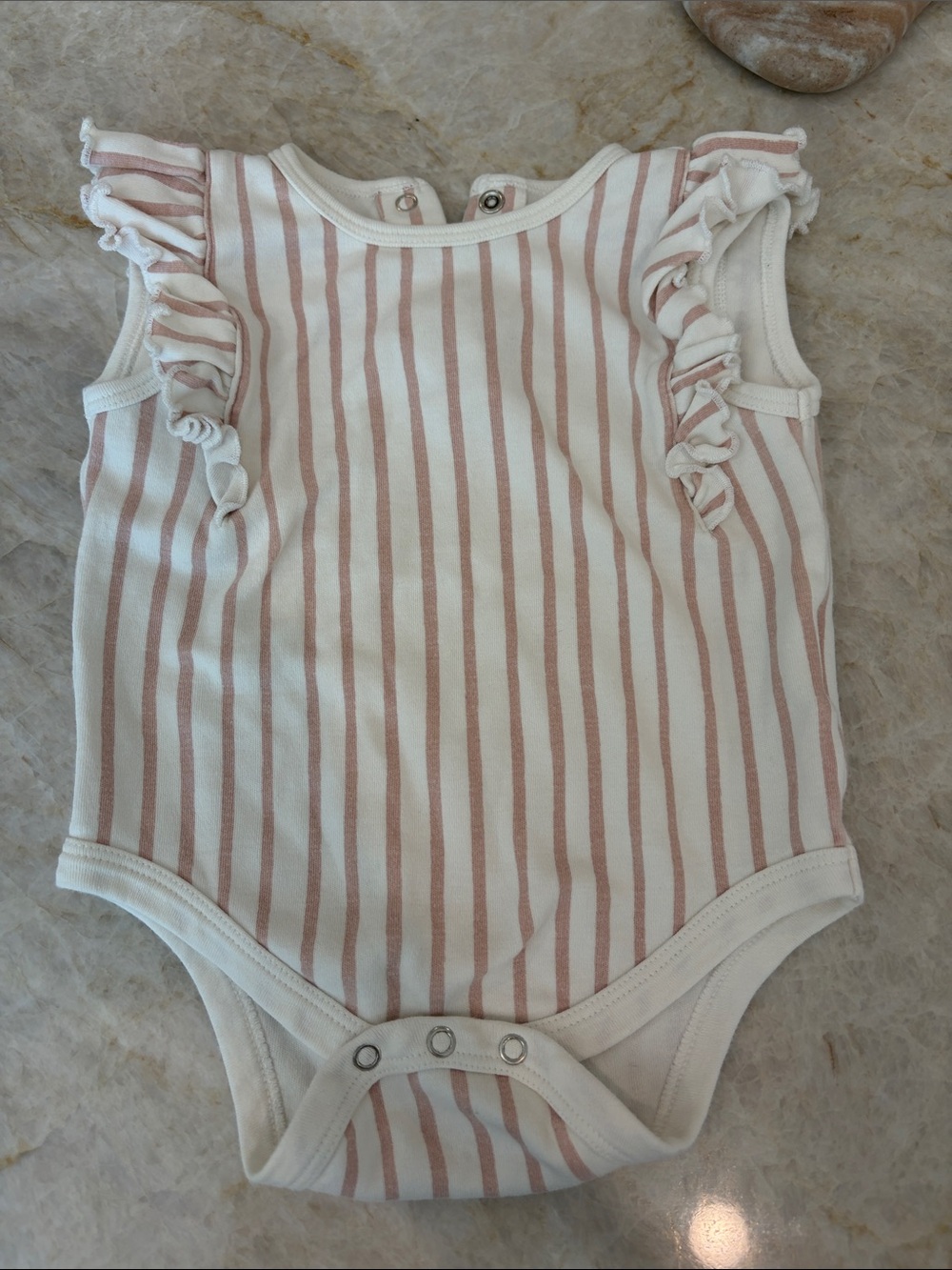 Pehr Stripe Ruffle Sleeve Baby One-Piece Bodysuit (6-12 month)